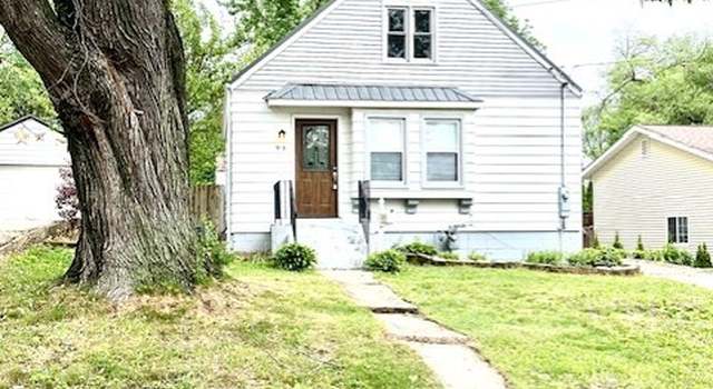 Photo of 913 Academy St, Dixon, IL 61021