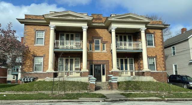Photo of 504 N Roosevelt Ave, Bloomington, IL 61701