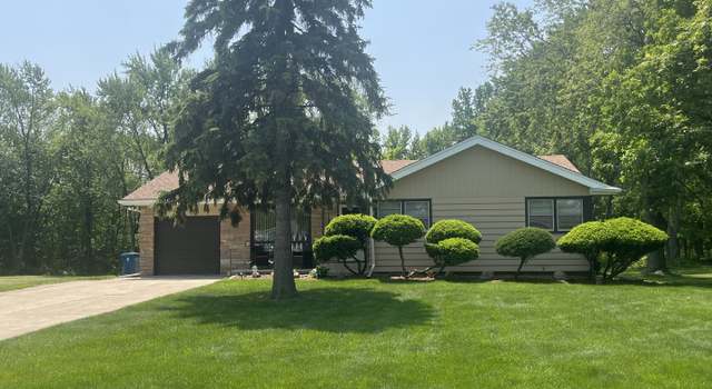 Photo of 180 E 34th St, Steger, IL 60475