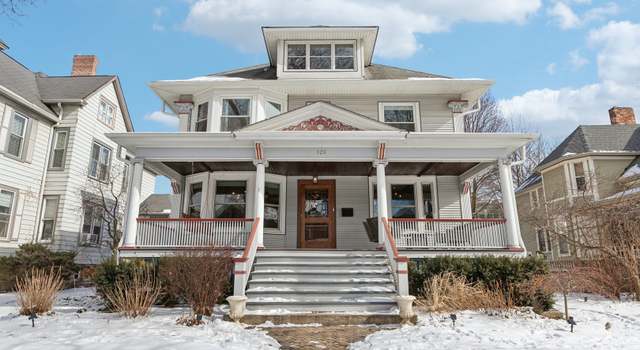 Photo of 320 S Grove Ave, Oak Park, IL 60302