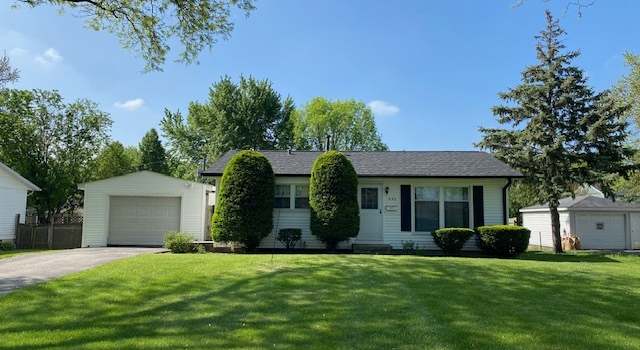 Photo of 950 Arlon Rd, Aurora, IL 60506