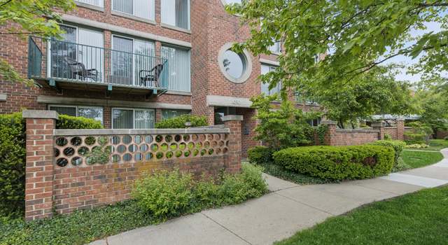Photo of 1030 Arbor Ln #103, Northfield, IL 60093
