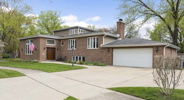 Photo of 696 Lombardy Ln, Deerfield, IL 60015