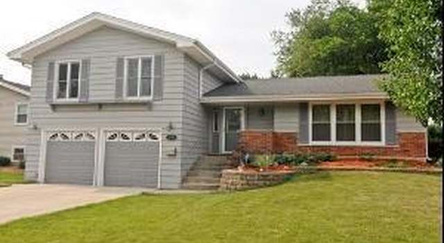 Photo of 1205 Hassell Rd, Hoffman Estates, IL 60169