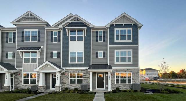 Photo of 370 Bridgeview Ct, St. Charles, IL 60174