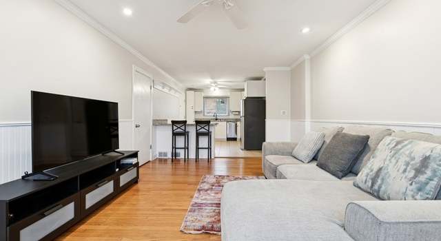 Photo of 4117 W Berteau Ave #204, Chicago, IL 60641