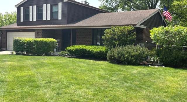Photo of 1602 S Surrey Ln, Arlington Heights, IL 60005