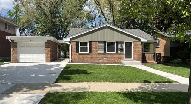 Photo of 1210 W Sigwalt St, Arlington Heights, IL 60005