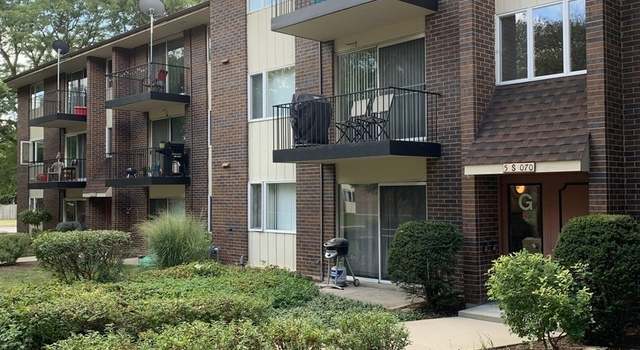 Photo of 5S070 Pebblewood Ln Unit G1, Naperville, IL 60563