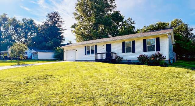 Photo of 206 E Irving St, Normal, IL 61761
