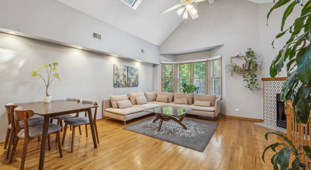 Photo of 1728 W Barry Ave #3, Chicago, IL 60657