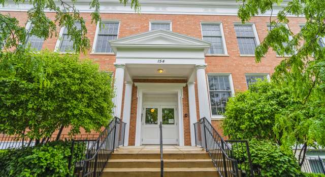 Photo of 154 School St #202, Libertyville, IL 60048