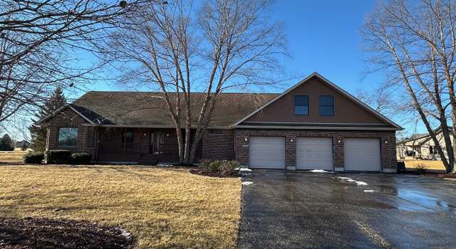 Photo of 5005 Patty Ln, Ringwood, IL 60072