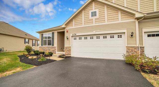 Photo of 1174 Hawk Hollow Dr, Yorkville, IL 60560