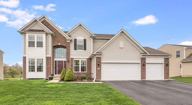 Photo of 2475 Emerald Ln, Yorkville, IL 60560