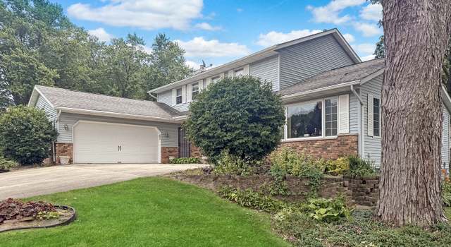 Photo of 1607 Parkside Ct, Freeport, IL 61032