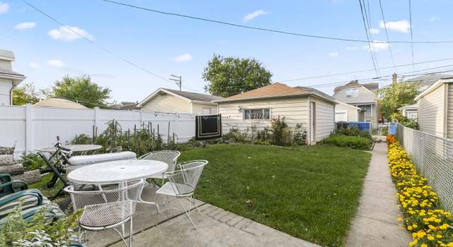 Photo of 5228 W Henderson St, Chicago, IL 60641