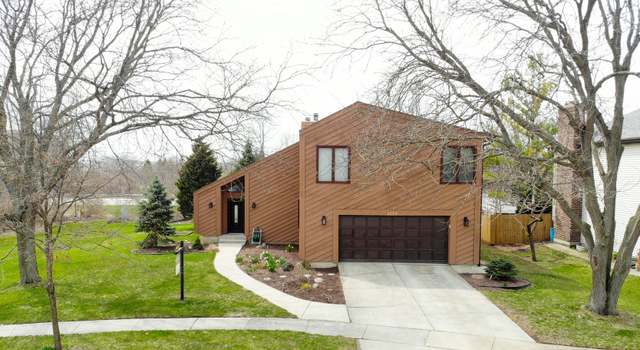 Photo of 6228 Meyer Rd, Woodridge, IL 60517