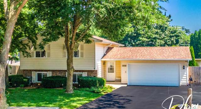 Property at 4750 Crest Ct, Waukegan, IL 60085, 4 beds, 2 baths
