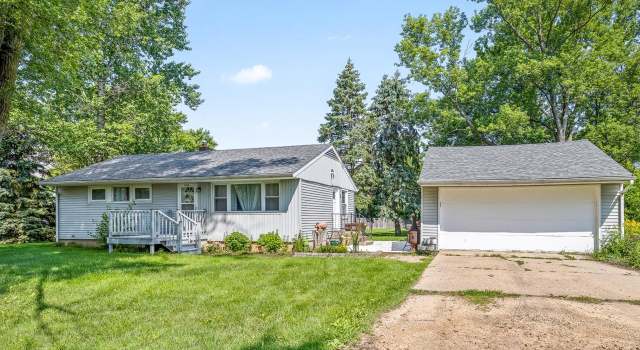 Photo of 1204 Van Stone Dr, Machesney Park, IL 61115