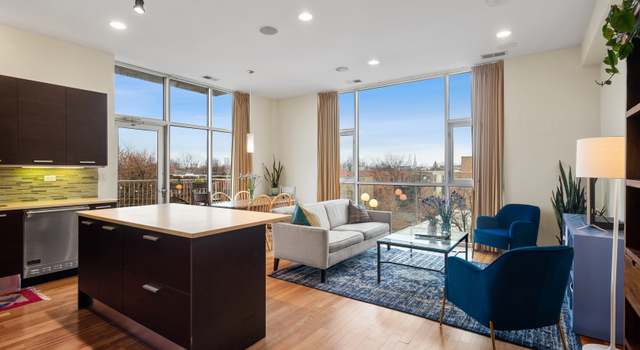 Photo of 1550 W Cornelia Ave #401, Chicago, IL 60657
