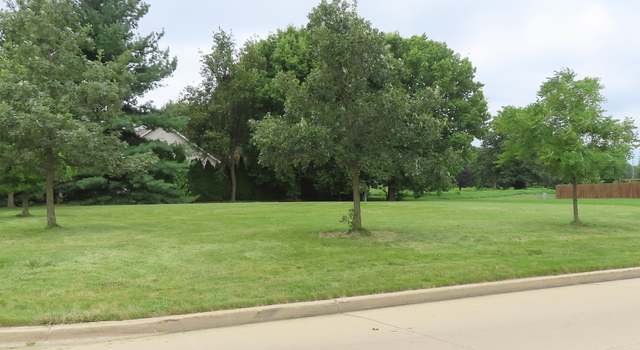 Photo of 1945 S Stone Creek Blvd, Urbana, IL 61802