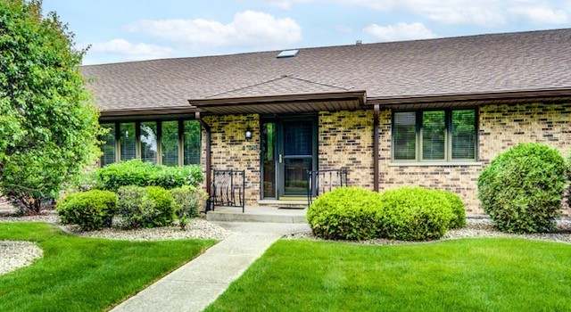 Photo of 16052 Eagle Ridge Dr, Tinley Park, IL 60477
