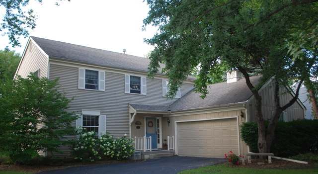 Photo of 1345 Sussex Rd, Naperville, IL 60540