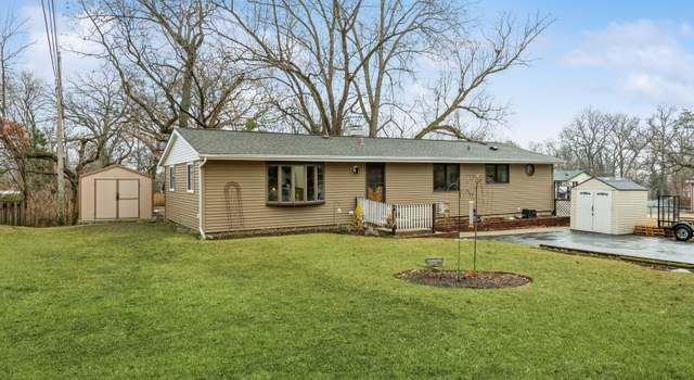 Photo of 3312 W Meadow Ln, Wonder Lake, IL 60097