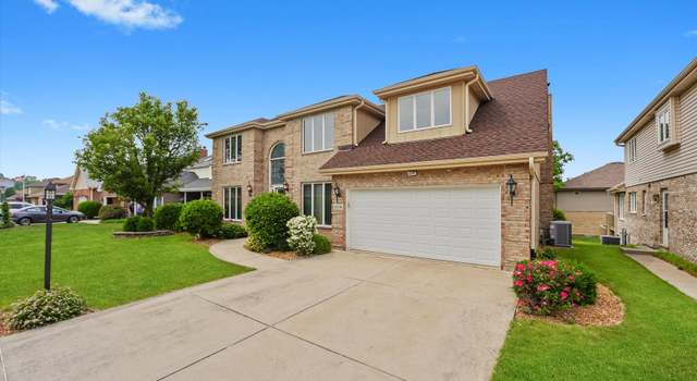 Property at property in Oak Forest, IL 60452, 4 beds, 3 baths