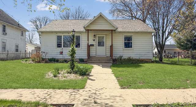 Photo of 514 S Linn St, Shannon, IL 61078