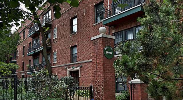 Photo of 655 W Melrose St Unit 2N, Chicago, IL 60657