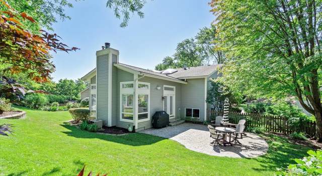 Photo of 6604 Muirwood Ct, Lisle, IL 60532