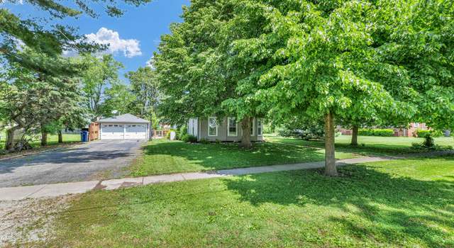 Photo of 406 5th St, Ivesdale, IL 61851