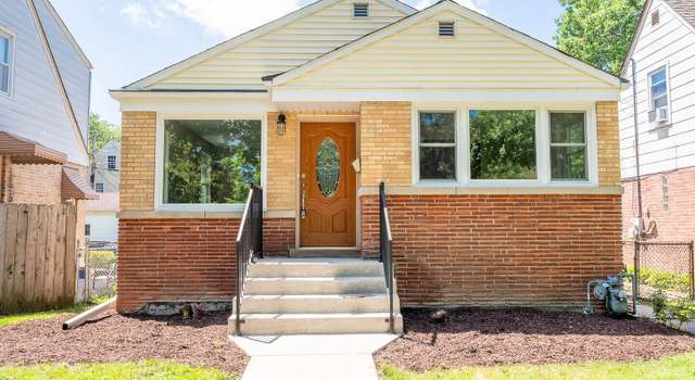 Photo of 2408 Nathaniel Pl, Evanston, IL 60202