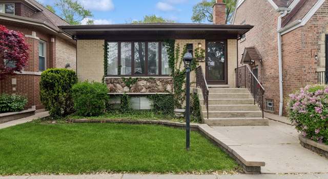 Photo of 5729 N Kerbs Ave, Chicago, IL 60646