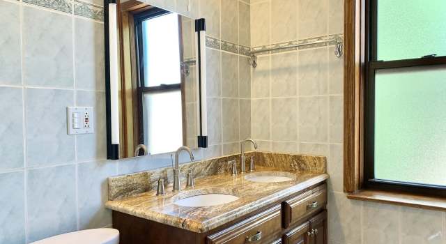 Photo of 5914 N Magnolia Ave, Chicago, IL 60660