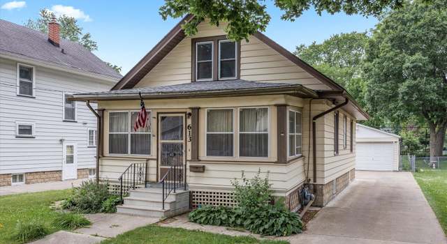Photo of 613 Jackson St, Aurora, IL 60505