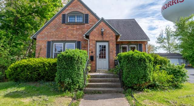 Photo of 107 E Front St, Mount Morris, IL 61054