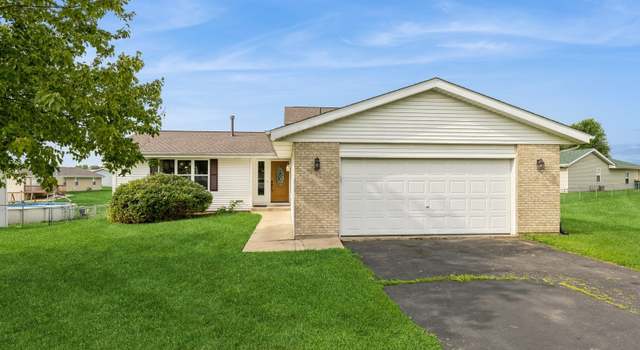 Photo of 956 Night Owl Ln, Roscoe, IL 61073