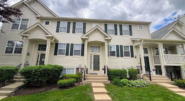 Photo of 915 Manchester Cir, Grayslake, IL 60030