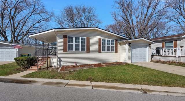 Photo of 220 Melbrooke Rd, Elgin, IL 60123