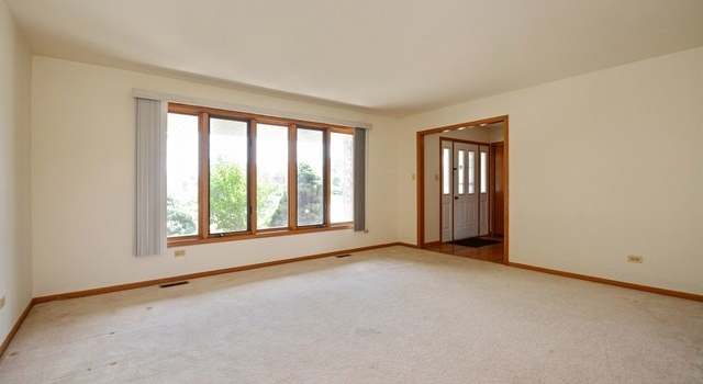 Photo of 10140 Lancaster Dr, Mokena, IL 60448