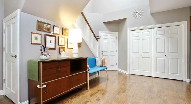 Photo of 3250 N Lincoln Ave Unit 2B, Chicago, IL 60657