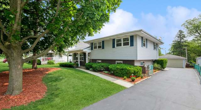 Photo of 408 S Cedar Rd, New Lenox, IL 60451