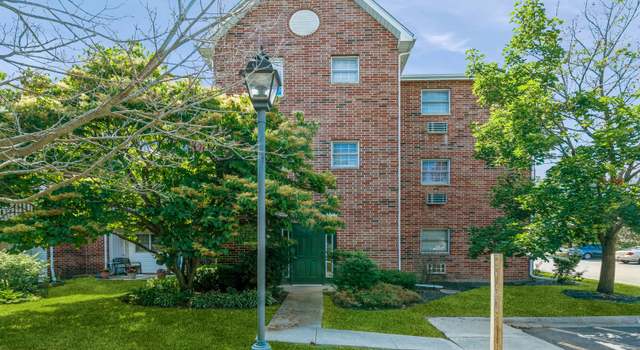 Photo of 551 Leah Ln Unit 2B, Woodstock, IL 60098