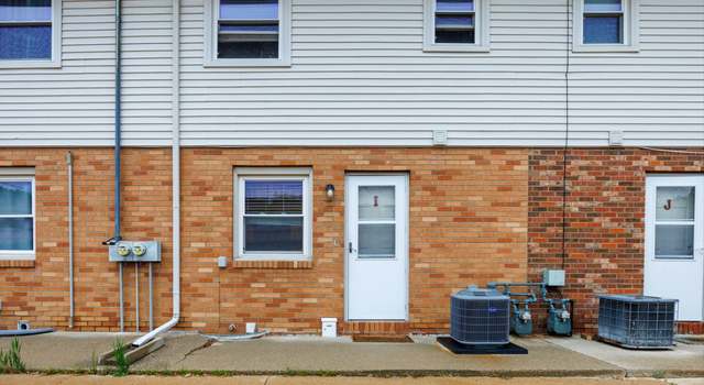 Photo of 105 E Lincoln St Unit I, Normal, IL 61761
