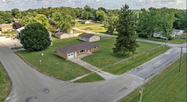 Photo of 200 S Madison St, Towanda, IL 61776
