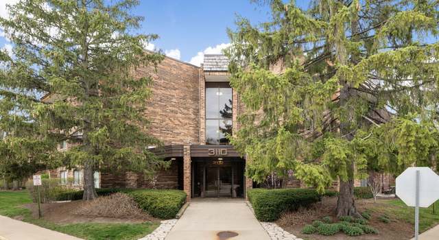 Photo of 3110 Pheasant Creek Dr #201, Northbrook, IL 60062