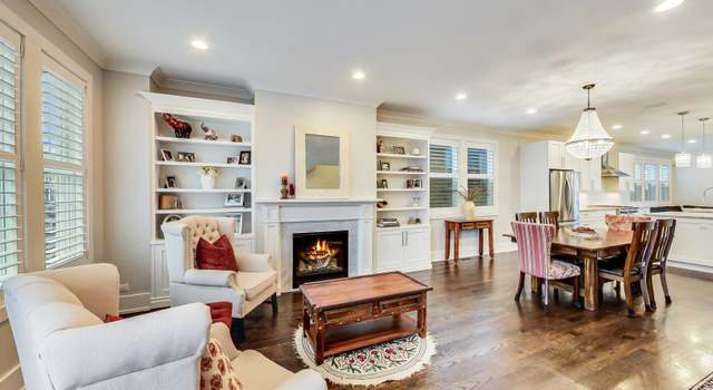 Photo of 2933 N Spaulding Ave, Chicago, IL 60618